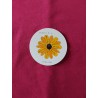 Carte ronde pour maîtresse, fleur jaune-orangé, style marguerite